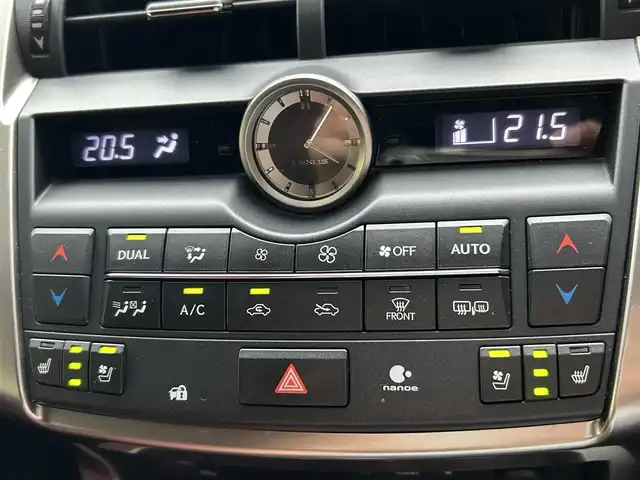レクサス ＮＸ 300h Fスポーツ 鹿児島県 2015(平27)年 7万km ソニッククォーツ 純正ナビ（TV/Bluetooth/CD/USB）/バックカメラ/ETC/ドライブレコーダー/赤レザーシート/シートヒーター/パワーシート/シートベンチレーション/ステアリングヒーター/3眼LEDライト/オートライト/オートホールド/電動パーキングブレーキ/ステアリングスイッチ/純正アルミホイール