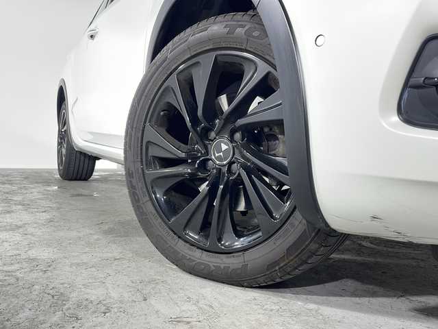 ＤＳオートモビル ＤＳ４ 福岡県 2017(平29)年 5.8万km 白 社外オーディオ/AM/FM/CD/ETC/クルーズコントロール/電動リアゲート/電格ミラー/ハーフレザーシート/電動リアゲート/横滑り防止装置/コーナーセンサー/純正AW17インチ/純正フロアマット/プッシュスタート/スマートキー/スペアキー有/フォグライト