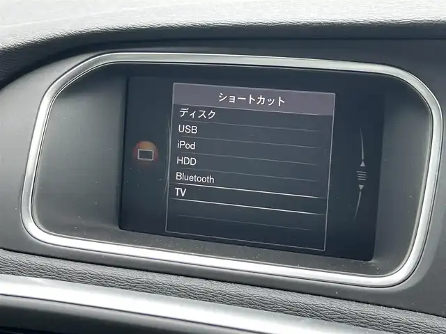 ボルボ Ｖ４０ D4 モメンタム 茨城県 2018(平30)年 5.3万km デニムブルーメタリック 後期型　/インテリセーフ　/ＡＣＣ　/ＬＫＡ　/ＢＬＩＳ　/Ｂカメラ　/パーキングエイド　/ナビ　/１２セグ　/ＢＴ　/ＵＳＢ　/ＤＶＤ　/シートヒーター　/ＰＷシート　/ＬＥＤ　/オートライト　/ＥＴＣ　/純正１７イｉｎＡＷ　/禁煙車