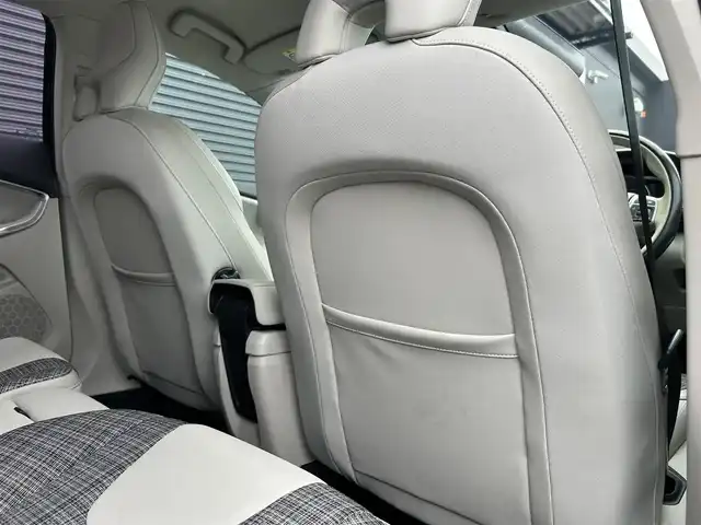 ボルボ Ｖ４０ D4 モメンタム 茨城県 2018(平30)年 5.3万km デニムブルーメタリック 後期型　/インテリセーフ　/ＡＣＣ　/ＬＫＡ　/ＢＬＩＳ　/Ｂカメラ　/パーキングエイド　/ナビ　/１２セグ　/ＢＴ　/ＵＳＢ　/ＤＶＤ　/シートヒーター　/ＰＷシート　/ＬＥＤ　/オートライト　/ＥＴＣ　/純正１７イｉｎＡＷ　/禁煙車