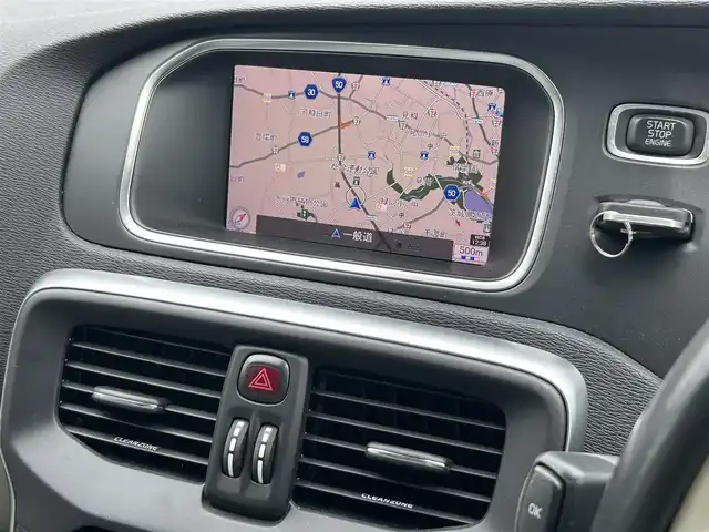 ボルボ Ｖ４０ D4 モメンタム 茨城県 2018(平30)年 5.3万km デニムブルーメタリック 後期型　/インテリセーフ　/ＡＣＣ　/ＬＫＡ　/ＢＬＩＳ　/Ｂカメラ　/パーキングエイド　/ナビ　/１２セグ　/ＢＴ　/ＵＳＢ　/ＤＶＤ　/シートヒーター　/ＰＷシート　/ＬＥＤ　/オートライト　/ＥＴＣ　/純正１７イｉｎＡＷ　/禁煙車