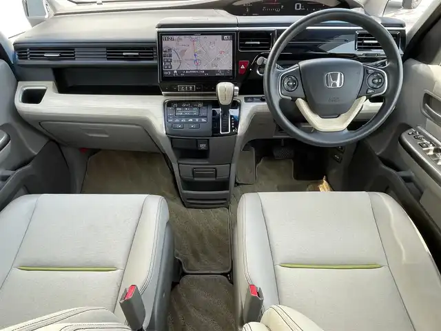 ホンダ ステップワゴン G EX 富山県 2016(平28)年 6.1万km ホワイトオーキッドパール ワンオーナー/アルパイン10型ナビ(BT/CD/DVD)/フルセグTV/パワースライドドア(両側)/バックカメラ/ビルトインETC/コムテックドライブレコーダー/アルパイン12.8型リアビジョン/アダプティブクルーズコントロール/ホンダセンシング/・オートライト/・衝突軽減ブレーキ/・車線維持支援システム/・誤発進抑制機能/・先行車発進お知らせ機能/・標識認識機能/デュアルオートエアコン/ステアリングスイッチ/ツイード調ジャージシート/前席シートヒーター/2列目キャプテンシート/わくわくゲート/純正16インチアルミホイール/スマートキーシステム/セキュリティアラーム/禁煙車