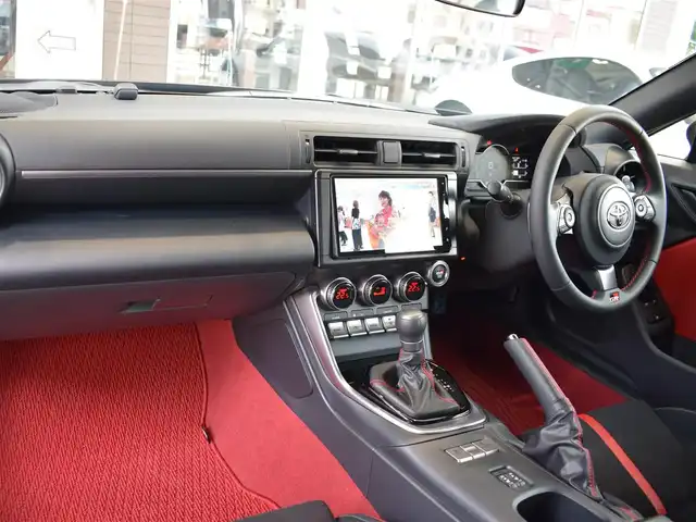 トヨタ ＧＲ８６ RZ 神奈川県 2024(令6)年 0.2万km クリスタルブラックシリカ ワンオーナー/保証書/取扱説明書/