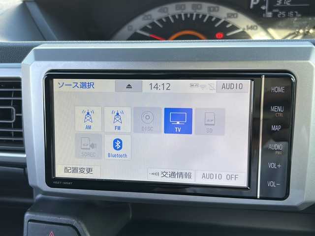 トヨタ ピクシスメガ L SAⅢ 石川県 2018(平30)年 2.6万km パールホワイトⅢ 純正７インチナビ　/バックカメラ　/純正７インチナビ　/バックカメラ　/両側パワースライドドア　/フルセグＴＶ　/後センサー　/オートマチックハイビーム　/純正ドライブレコーダー　/社外アルミスタッドレス４本積み　/スペアキー　/ＥＴＣ　/ＵＳＢ充電