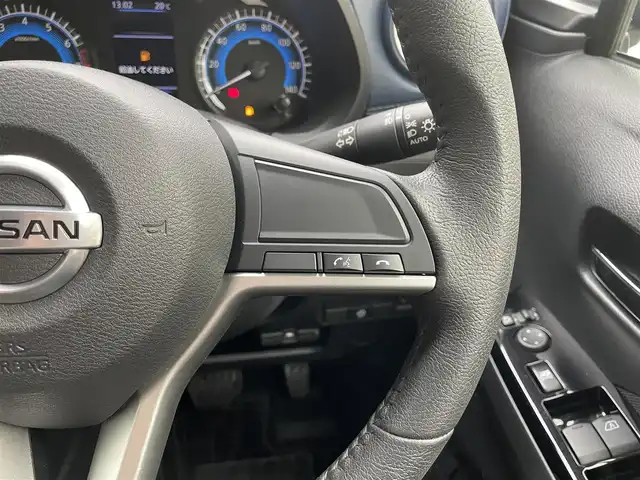 日産 デイズ ハイウェイスターX 滋賀県 2020(令2)年 5.5万km オーシャンブルーP 禁煙車/純正9型ナビ/（CD/DVD/SD/AUX/Bluetooth/フルセグTV）/アラウンドビューモニター/ETC/前後ドライブレコーダー/エマージェンシーブレーキ/車線逸脱警報/クリアランスソナー/LEDヘッドライト/フォグランプ/オートヘッドライト/オートマチックハイビーム/ヘッドライトレベライザ/革巻きステアリング/ステアリングリモコン/オートリトラーミラー/純正アルミホイール/純正フロアマット/スペアキー1本