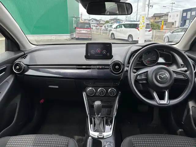 マツダ デミオ 13S 宮城県 2017(平29)年 5.1万km ディープクリムゾンマイカ LEDコンフォートパッケージ　/・シグネチャーランプ付きLEDヘッドランプ/・オートライト/・レインセンサー付フロントワイパー/・オートエアコン/・シートヒーター【D/N】/・アドバンスキーレスエントリーシステム/スマートシティブレーキサポート　/・前進時AT誤発信抑制制御/BSM/純正ナビ/・フルセグ/CD/DVD/Bluetooth/AM/FM/バックカメラ　/ステアリングスイッチ連動　/社外アルミホイール　/純正フロアマット　/取扱説明書