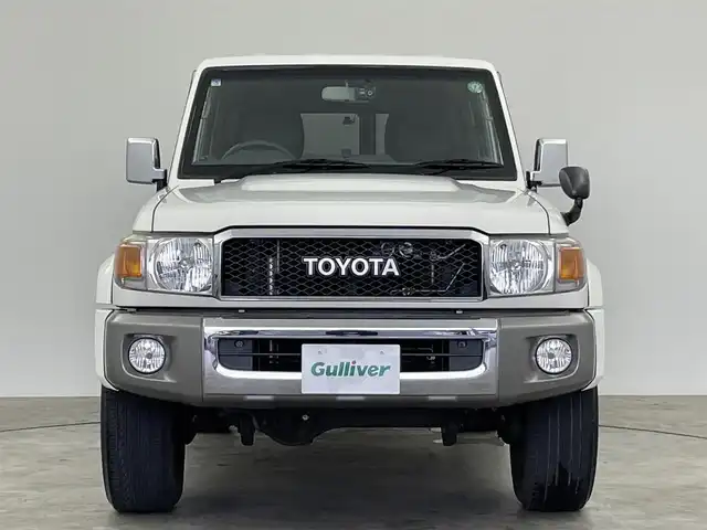 トヨタ ランドクルーザー 群馬県 2015(平27)年 5.7万km ホワイト 社外７インチナビ　バックカメラ　衝突軽減ブレーキ　レーンキープアシスト　オートマチックハイビーム　シートヒーター　ステアリングスイッチ　アイドリングストップ　ＥＴＣ　コーナーセンサー　禁煙車