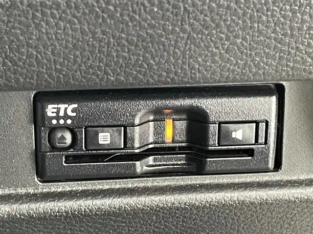 スズキ スペーシア カスタム HYBRID XS ターボ 愛知県 2022(令4)年 0.5万km ガンＭⅡ 純正９型ナビ　フルセグＴＶ　ＤＶＤ　カープレイ対応　全方位カメラ　シートヒーター　ハーフレザー　デュアルカメラブレーキ　衝突軽減　追従クルコン　両側パワスラ　ＬＥＤオートライト　フォグランプ　ドラレコ　HUD　パドルシフト　リヤパーキングセンサー　禁煙