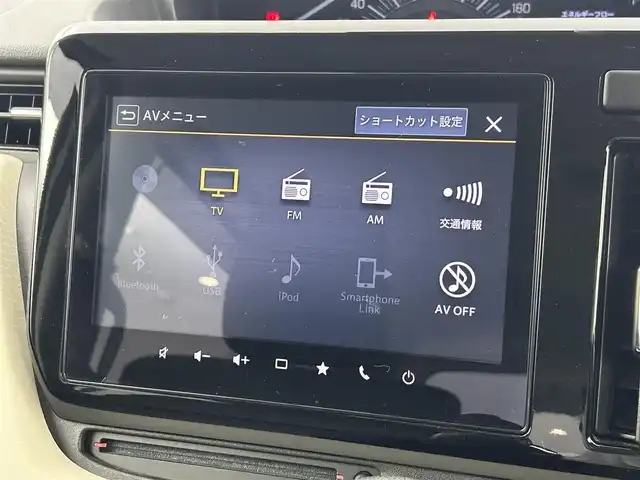 スズキ ソリオ HV MZ 福岡県 2021(令3)年 4.7万km ピュアホワイトP 純正ディスプレイオーディオナビ（ＢＴ，フルセグＴＶ）　/全方位カメラ　/ＥＴＣ　/前後ドライブレコーダー　/ＡＣＣ　/コーナーセンサー　/衝突軽減ブレーキ　/レーンキープ　/両側電動スライドドア　/ＨＵＤ　/ＬＥＤライト/シートヒーター