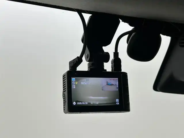 スズキ ソリオ HV MZ 福岡県 2021(令3)年 4.7万km ピュアホワイトP 純正ディスプレイオーディオナビ（ＢＴ，フルセグＴＶ）　/全方位カメラ　/ＥＴＣ　/前後ドライブレコーダー　/ＡＣＣ　/コーナーセンサー　/衝突軽減ブレーキ　/レーンキープ　/両側電動スライドドア　/ＨＵＤ　/ＬＥＤライト/シートヒーター