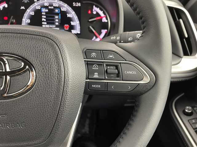 トヨタ ノア S－Z 大分県 2024(令6)年 0.5万km ホワイトパールクリスタルシャイン 純正ディーラーナビ/・Bluetooth・フルセグTV・DISC/・Miracast・AM・FM/バックカメラ/ビルトインETC2.0/ドライブレコーダー/モデリスタエアロ/トヨタセーフティセンス/・プリクラッシュセーフティ/・レーンディパーチャーアラート/・プロアクティブドライビングアシスト/・パーキングサポートブレーキ/・ロードサインアシスト/・クリアランスソナー/レーダークルーズコントロール/後退速度抑制/リアシートリマインダー/前席シートヒーター/両側パワースライドドア/フリップダウンモニター/本革巻きステアリング/ステアリングリモコン/純正フロアマット/純正17インチアルミホイール/テレビキャンセラー/USB端子/HDMI端子/タイプC端子/3眼LEDヘッドライト/フォグランプ/パワーウィンドウ/パワーステアリング/電動格納ミラー