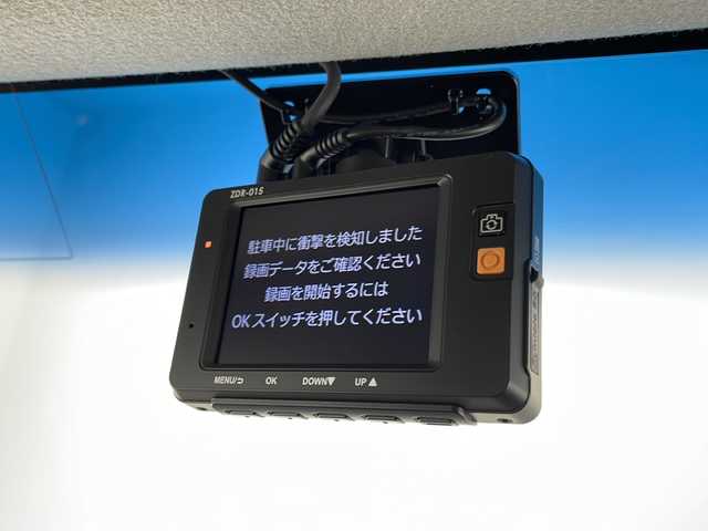スズキ ソリオ バンディット 宮崎県 2014(平26)年 4.8万km パールホワイト 禁煙車/社外ディスプレイオーディオナビ/（イクリプス/AVN-Z05i/Bluetooth/FMAM/外部入力）/純正キセノンオートライト/純正フォグ/純正15インチアルミ/純正エアロ/純正ルーフエンドスポイラー/純正フロアマット/社外前後ドライブレコーダー/社外ETC/左側電動スライドドア/リアプライバシーガラス/ウインカードアミラー/本革巻ハンドル/オートエアコン/スマートキー/プッシュエンジンスタート/新車時保証書/取扱い説明書