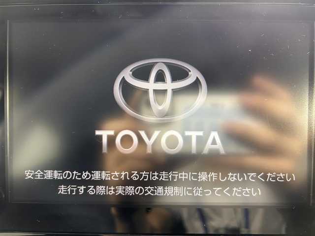 トヨタ ハリアー S 佐賀県 2020(令2)年 7.6万km ホワイトパールクリスタルシャイン 純正7インチナビ/フルセグTV/Bluetooth/AM/FM/バックカメラ/デジタルインナーミラー/レーダークルーズコントロール/コーナーセンサー/レーンキープアシスト/ブラインドスポットモニター/衝突被害軽減ブレーキ/電子パーキングブレーキ/オートブレーキホールド/純正17インチアルミホイール/LEDヘッドライト/オートライト/オートマチックハイビーム