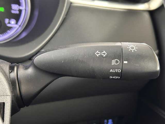 トヨタ ハリアー S 佐賀県 2020(令2)年 7.6万km ホワイトパールクリスタルシャイン 純正7インチナビ/フルセグTV/Bluetooth/AM/FM/バックカメラ/デジタルインナーミラー/レーダークルーズコントロール/コーナーセンサー/レーンキープアシスト/ブラインドスポットモニター/衝突被害軽減ブレーキ/電子パーキングブレーキ/オートブレーキホールド/純正17インチアルミホイール/LEDヘッドライト/オートライト/オートマチックハイビーム