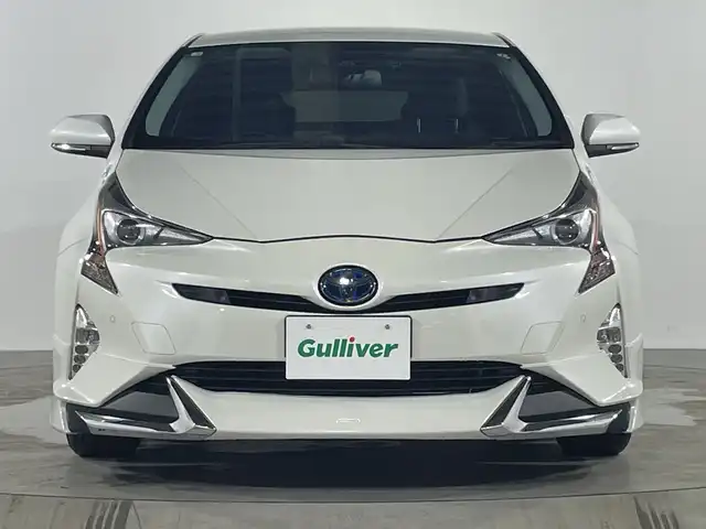 トヨタ プリウス Sセーフティプラス 福岡県 2018(平30)年 5.2万km ホワイトパールクリスタルシャイン 禁煙車純正7型SDナビ（フルセグTV/DVD/CD/BT）バックモニタートヨタセーフティーレーダークルコンエアロドラレコETCコーナーセンサーLEDヘッドライトスマートキー