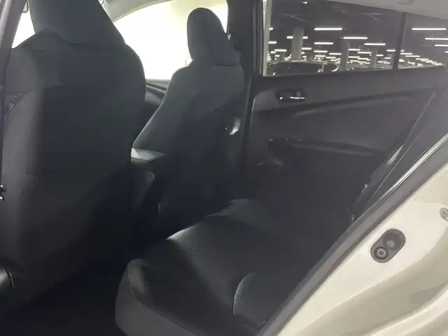 トヨタ プリウス Sセーフティプラス 福岡県 2018(平30)年 5.2万km ホワイトパールクリスタルシャイン 禁煙車純正7型SDナビ（フルセグTV/DVD/CD/BT）バックモニタートヨタセーフティーレーダークルコンエアロドラレコETCコーナーセンサーLEDヘッドライトスマートキー