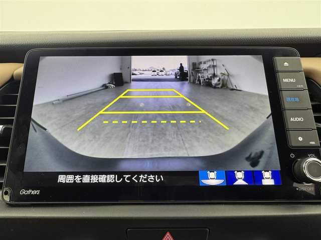 ホンダ フィット e:HEVリュクス 長崎県 2020(令2)年 4.2万km クリスタルブラックパール 純正9型ナビ（フルセグ、CD、DVD、Bluetooth）/ETC/Bカメラ/シートヒーター/ハンドルヒーター/コーナーセンサー/オートハイビーム/LEDヘッドライト/ドラレコ前後/置くだけ充電/ACC/純正16インチAW/衝突軽減ブレーキ/レーンキープアシスト/オートハイビーム/三点エアバック/横滑り防止装置/スマートキー