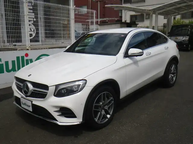メルセデス・ベンツ ＧＬＣ２２０ d 4マチック クーペ スポーツ 神奈川県 2018(平30)年 5.8万km ポーラホワイト 4WD/登録時57982km/純正ナビ　フルセグTV/（Bluetooth/DVD再生可/USBx2/SD）/360°カメラ/コーナーセンサー/パワーバックドア/ハーフレザーシート/前席メモリー付パワーシート/全席シートヒーター/レーダークルーズ/被害軽減ブレーキ付後方衝突警告システム/PRE-SAFE/PRE-SAFEブレーキ/アクティブレーンキーピングアシスト/アクティブブラインドスポットアシスト/ヘッドアップディスプレイ/LEDインテリジェントライトシステム/ドライブレコーダー（ユピテル）/ビルトインETC（DSRC）/社外レーダー（Z810R）/スマートキーx2/パドルシフト/点検記録/　R4/7  R5/12