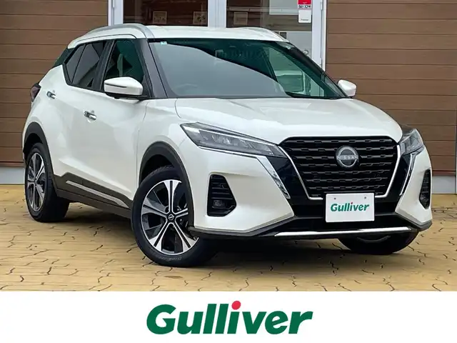 日産 キックス X ツートーンインテリアED 宮崎県 2024(令6)年 0.9万km ブリリアントホワイトパール 純正9インチナビ(MM323D-L)/Bluetooth/フルセグ/プロパイロット/アラウンドビューモニター/インテリジェントルームミラー/エマージェンシーブレーキ/レーンキープアシスト/前後コーナーセンサー/ステアリングヒーター/シートヒーター/ステアリングスイッチ/オートホールド/オートライト/フォグランプ/ヘッドライトレベライザー/ETC/スペアキー/保証書/取扱説明書