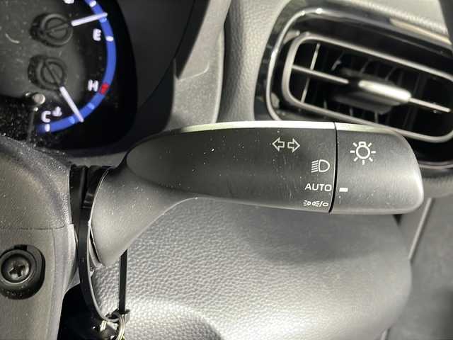 トヨタ ヤリスクロス ハイブリッド Z 沖縄県 2023(令5)年 2.1万km センシュアルレッドマイカ 禁煙車　/ワンオーナー　/純正ディスプレイオーディオ【ＡＭ／ＦＭ／ＵＳＢ／ＢＴ】/パノラマミックビューモニター　/パワーバックドア/パワーシート/レーダークルーズコントロール　/クリアランスソナー　/ＢＳＭ(ブラインドスポットモニター)　/シートヒーター(D/N)/純正フロアマット/ステアリングヒーター/ビルドインETC/前後ドライブレコーダー/ハーフレザーシート/ＬＥＤヘッドライト　/革巻きステアリング/純正18インチアルミホイール