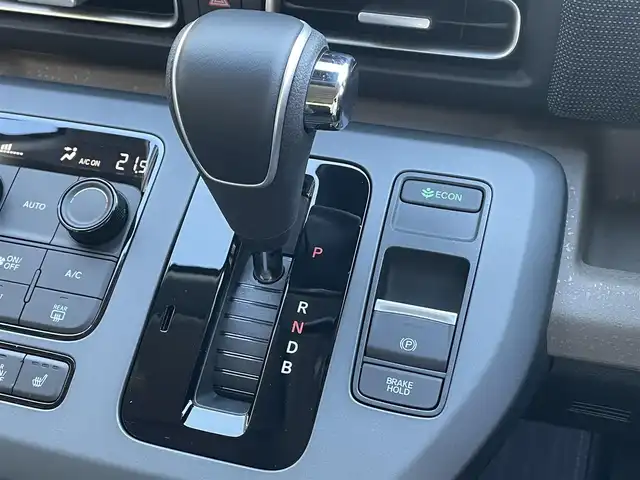 ホンダ フリード ハイブリット e:HEV AIR EX 滋賀県 2025(令7)年 0.1千km メテオロイドグレーメタリック 登録済未使用車/純正9型メモリーナビ/・Bluetooth/USB/フルセグ/・AndroidoAuto/AppleCarPlay/ホンダセンシング/追従クルーズコントロール/ハーフレザーシート/シートヒーター/BSM/バックカメラ/電子パーキング/LEDライト/純正１５AW