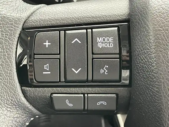 トヨタ ハイラックス Z 愛知県 2023(令5)年 0.5万km スーパーホワイトⅡ 社外9型ナビ/バックカメラ/ETC2.0/禁煙車/フルセグTV/Bluetooth/ミラー型ドライブレコーダー/HDMI接続/マッドガード/スペアタイヤ/オートレベリング/ディーゼルターボ/衝突軽減/追従クルコン/レーンキープ/アイドリングストップ/センターデフロック/ダウンヒルアシスト