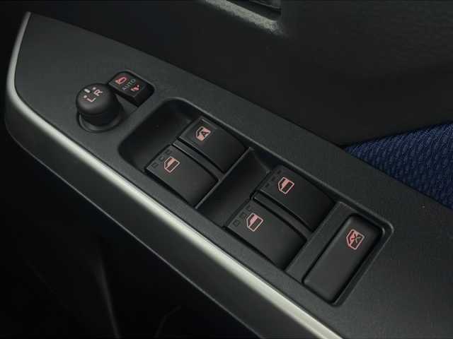 トヨタ タンク カスタムG S 栃木県 2018(平30)年 1.1万km ファインブルーマイカメタリック 7インチ純正ナビ/　フルセグＴＶ/Ｂｌｕｅｔｏｏｔｈ/ＨＤＭＩ/ＵＳＢ/ＳＤ/スマートアシスト/クルーズコントロール/両側パワースライドドア/バックカメラ/ドライブレコーダー/ETC/スアペキー/純正フロアマット/純正ドアバイザー/　