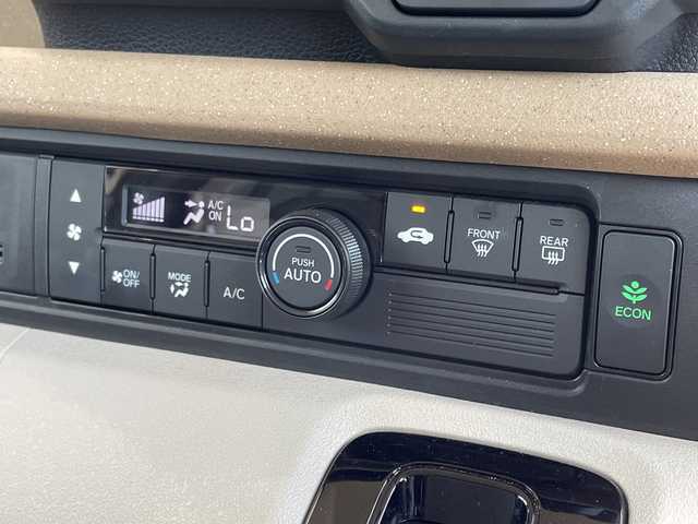 ホンダ Ｎ ＢＯＸ ファッションスタイル 愛知県 2024(令6)年 0.9万km 黄 ホンダセンシング/純正8型ディズプレイオーディオナビ/片側パワースライド/レーダークルーズコントロール/バックカメラ/コーナーセンサー/LEDヘッドライト/レーンキープアシスト/ステアリングスイッチ/スマートキー/プッシュスタート