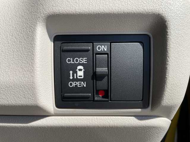 ホンダ Ｎ ＢＯＸ ファッションスタイル 愛知県 2024(令6)年 0.9万km 黄 ホンダセンシング/純正8型ディズプレイオーディオナビ/片側パワースライド/レーダークルーズコントロール/バックカメラ/コーナーセンサー/LEDヘッドライト/レーンキープアシスト/ステアリングスイッチ/スマートキー/プッシュスタート