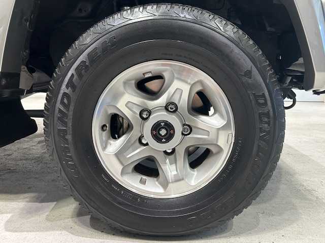 トヨタ ランドクルーザー 宮城県 2015(平27)年 3.8万km グレーメタリック 5MT/4WD/30h記念再販モデル/純正アルミホイール/純正フロアマット/ETC/カーオーディオ/フォグランプ/ドアバイザー/背面タイヤ