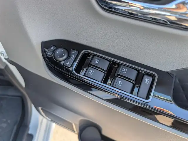ダイハツ タント カスタム RS 福井県 2019(令1)年 3.5万km シャイニングホワイトパール フルタイム4WD/カーオーディオ（FH-4400）/・（FM/AM/CD/USB/AUX）/両側パワースライドドア/スマートアシスト/車線逸脱抑制制御機能/アダプティブクルーズコントロール/スマートパノラマパーキングアシスト/前席シートヒーター/D席ロングスライド/ビルトインETC/ドライブレコーダー/レーダー探知機（GWR83sd）/純正ラバーフロアマット/オートLEDライト/電動格納ウィンカーミラー/フロントフォグランプ/オートマチックハイビーム/純正15インチAW/スマートキー