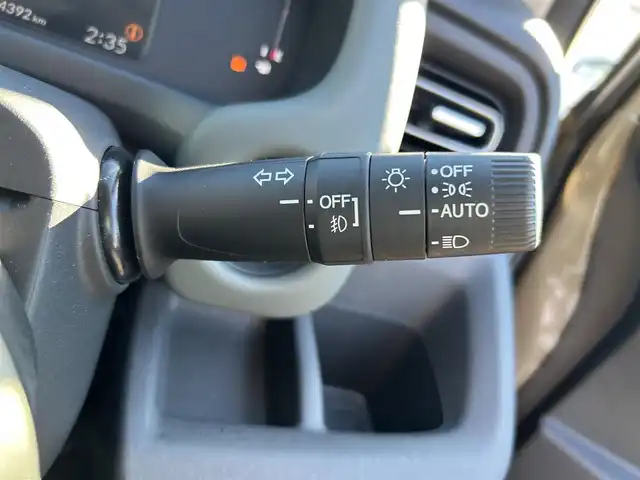 ホンダ フリード ハイブリット e:HEV クロスター 愛知県 2025(令7)年 0.5万km ベージュ 〇ギャザーズディスプレイオーディオ/〇両側パワースライドドア/〇バックカメラ/〇アダプティブクルーズコントロール/〇ホンダセンシング/〇ブラインドスポットインフォメーション/〇オートハイビーム/〇LEDヘッドランプ/〇LEDフロントフォグランプ/〇革巻きシフトノブ/〇革巻きステアリングホイール/〇合皮/撥水ファブリックコンビシート/〇シートヒーター/〇純正15インチアルミホイール/〇スマートキーシステム/〇スペアスマートキー/〇禁煙車