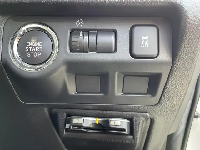 スバル フォレスター 2．0XT アイサイト 山梨県 2013(平25)年 10.2万km サテンホワイトパール (株)IDOMが運営する【じしゃロン甲府店】の自社ローン専用車両になりますこちらは現金またはオートローンご利用時の価格です。自社ローンご希望の方は別途その旨お申付け下さい/ワンオーナー/SDナビ（DIATONEナビ）/・型式　NR-MZ60/・CD/DVD/BT接続/クルーズコントロール/パドルシフト/ETC/ハーフレザーシート/D席＋N席パワーシート/D席＋N席シートH/純正Fマット/純正18インチAW