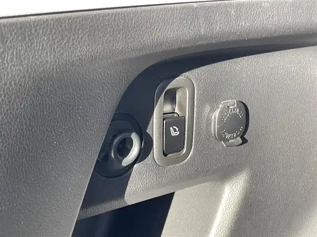 スバル フォレスター 2．0XT アイサイト 山梨県 2013(平25)年 10.2万km サテンホワイトパール (株)IDOMが運営する【じしゃロン甲府店】の自社ローン専用車両になりますこちらは現金またはオートローンご利用時の価格です。自社ローンご希望の方は別途その旨お申付け下さい/ワンオーナー/SDナビ（DIATONEナビ）/・型式　NR-MZ60/・CD/DVD/BT接続/クルーズコントロール/パドルシフト/ETC/ハーフレザーシート/D席＋N席パワーシート/D席＋N席シートH/純正Fマット/純正18インチAW