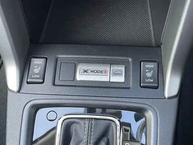 スバル フォレスター 2．0XT アイサイト 山梨県 2013(平25)年 10.2万km サテンホワイトパール (株)IDOMが運営する【じしゃロン甲府店】の自社ローン専用車両になりますこちらは現金またはオートローンご利用時の価格です。自社ローンご希望の方は別途その旨お申付け下さい/ワンオーナー/SDナビ（DIATONEナビ）/・型式　NR-MZ60/・CD/DVD/BT接続/クルーズコントロール/パドルシフト/ETC/ハーフレザーシート/D席＋N席パワーシート/D席＋N席シートH/純正Fマット/純正18インチAW