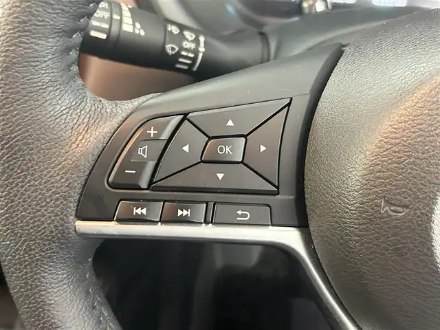日産 キックス X FOUR スタイルエディション 道央・札幌 2023(令5)年 4.1万km ブリリアントホワイトパール/ピュアブラック 2トーン ・ワンオーナー/・４WD/・DOP９インチSDナビ/　CD/DVD/SD/BT/フルセグTV/・ステアリングスイッチ/・アラウンドビューモニター/・インテリジェントミラー/・ナビ連動ドライブレコーダー前後（DH5-D）/・ビルトインETC/・プロパイロット/　エマージェンシーブレーキ/LDW/LDP/ソナー/　ハンドル支援/ふらつき警報/コーナリングスタビリティアシスト/・インテリジェントクルーズコントロール/・DRIVE MODE/EV MODE/・オートホールド/・横滑り防止装置/・ABS/・ヘッドランプレベライザー/・オートライト/・LEDヘッドライト/・フォグランプ/・ドアミラーウィンカー/・レザーシート/・D+N席シートヒーター/・ステアリングヒーター/・バイザー/・トノカバー/・純正フロアマット/・プッシュスタート/・スマートキー