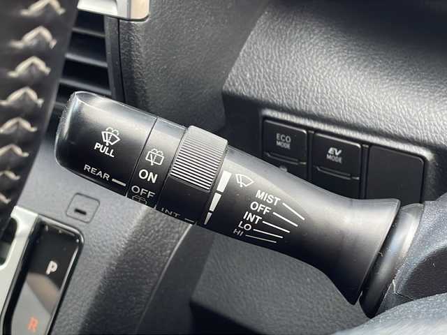 トヨタ シエンタ ハイブリッド ファンベースG クエロ 山口県 2021(令3)年 5.3万km ホワイトパールクリスタルシャイン ワンオーナー/純正SDナビ【NSZT-W68T】/・AM/FM/Bluetooth/CD/フルセグ/ETC/ドライブレコーダー/アラウンドビューモニター/純正フロアマット/純正アルミホイール/スマートキー・スペアキー有/プッシュアップスタート/両側パワースライドドア/前席シートヒーター/ステアリングヒーター/USBチャージャー/LEDヘッドランプ/フォグランプ/オートライト/ドアバイザー/クルーズコントロール/Toyota Safety Sense/・プリクラッシュセーフティ/・レーンディパーチャーアラート/・オートマチックハイビーム/インテリジェントクリアランスソナー/盗難防止装置/取扱説明書/保証書/