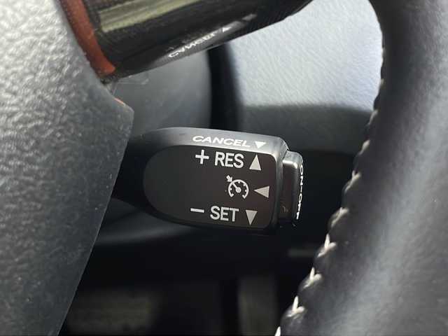 トヨタ シエンタ ハイブリッド ファンベースG クエロ 山口県 2021(令3)年 5.3万km ホワイトパールクリスタルシャイン ワンオーナー/純正SDナビ【NSZT-W68T】/・AM/FM/Bluetooth/CD/フルセグ/ETC/ドライブレコーダー/アラウンドビューモニター/純正フロアマット/純正アルミホイール/スマートキー・スペアキー有/プッシュアップスタート/両側パワースライドドア/前席シートヒーター/ステアリングヒーター/USBチャージャー/LEDヘッドランプ/フォグランプ/オートライト/ドアバイザー/クルーズコントロール/Toyota Safety Sense/・プリクラッシュセーフティ/・レーンディパーチャーアラート/・オートマチックハイビーム/インテリジェントクリアランスソナー/盗難防止装置/取扱説明書/保証書/