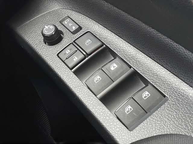 トヨタ シエンタ ハイブリッド ファンベースG クエロ 山口県 2021(令3)年 5.3万km ホワイトパールクリスタルシャイン ワンオーナー/純正SDナビ【NSZT-W68T】/・AM/FM/Bluetooth/CD/フルセグ/ETC/ドライブレコーダー/アラウンドビューモニター/純正フロアマット/純正アルミホイール/スマートキー・スペアキー有/プッシュアップスタート/両側パワースライドドア/前席シートヒーター/ステアリングヒーター/USBチャージャー/LEDヘッドランプ/フォグランプ/オートライト/ドアバイザー/クルーズコントロール/Toyota Safety Sense/・プリクラッシュセーフティ/・レーンディパーチャーアラート/・オートマチックハイビーム/インテリジェントクリアランスソナー/盗難防止装置/取扱説明書/保証書/