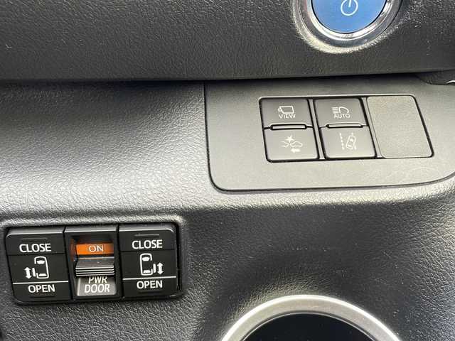 トヨタ シエンタ ハイブリッド ファンベースG クエロ 山口県 2021(令3)年 5.3万km ホワイトパールクリスタルシャイン ワンオーナー/純正SDナビ【NSZT-W68T】/・AM/FM/Bluetooth/CD/フルセグ/ETC/ドライブレコーダー/アラウンドビューモニター/純正フロアマット/純正アルミホイール/スマートキー・スペアキー有/プッシュアップスタート/両側パワースライドドア/前席シートヒーター/ステアリングヒーター/USBチャージャー/LEDヘッドランプ/フォグランプ/オートライト/ドアバイザー/クルーズコントロール/Toyota Safety Sense/・プリクラッシュセーフティ/・レーンディパーチャーアラート/・オートマチックハイビーム/インテリジェントクリアランスソナー/盗難防止装置/取扱説明書/保証書/