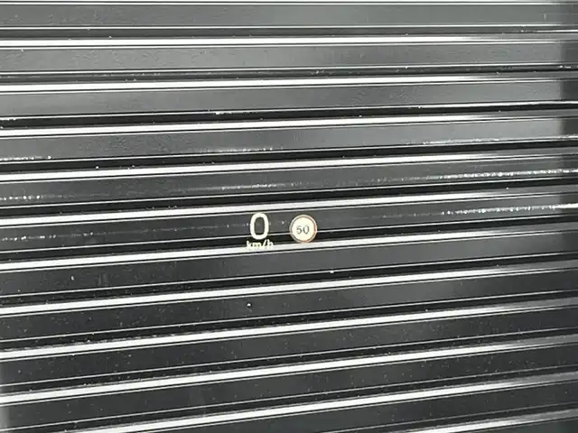 ボルボ ＸＣ６０ B5 AWD インスクリプション 静岡県 2021(令3)年 0.9万km 黒 ヘッドアップディスプレイ/ガラスルーフ/茶革/harman/kardonスピーカー/メモリー付きパワーシート/全席シートヒーター/ステアリングヒーター/純正ナビ/(Bluetooth/AppleCarPlay/iPod/USB/フルセグ)/インテリセーフ/BLIS/ACC/ワイヤレス充電/電動リアゲート/360°カメラ/純正19インチアルミホイール/ETC/ドライブレコーダー