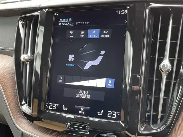 ボルボ ＸＣ６０ B5 AWD インスクリプション 静岡県 2021(令3)年 0.9万km 黒 ヘッドアップディスプレイ/ガラスルーフ/茶革/harman/kardonスピーカー/メモリー付きパワーシート/全席シートヒーター/ステアリングヒーター/純正ナビ/(Bluetooth/AppleCarPlay/iPod/USB/フルセグ)/インテリセーフ/BLIS/ACC/ワイヤレス充電/電動リアゲート/360°カメラ/純正19インチアルミホイール/ETC/ドライブレコーダー