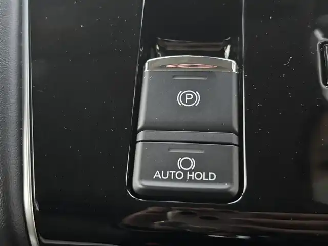 三菱 デリカＤ：５ シャモニー 奈良県 2024(令6)年 0.9万km ブラックダイヤモンド 純正10インチナビ/（フルセグ/BT/CD/DVD）/レーダークルーズコントロール/パドルシフト/バックカメラ/ブラインドスポットモニター/衝突軽減システム/レーンキープアシスト/パワーバックドア/両側パワースライドドア/運転席パワーシート/ステアリングヒーター/前方ドライブレコーダー/ＥＴＣ/純正18インチＡＷ/取り扱い説明書/スペアキーＸ１