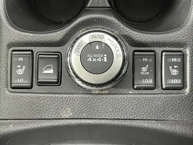 日産 エクストレイル 20X 佐賀県 2018(平30)年 5.4万km ブリリアントホワイトパール プロパイロット/エマージェンシーブレーキ/ハンドル支援/レーダークルーズコントロール/純正9インチナビ/アラウンドビューモニター/バックモニター/デジタルインナーミラー/パワーバックドア/ダウンヒルアシスト/パートタイム4WD/コーナーセンサー/カプロンシート/シートヒーター/純正フロアマット/プッシュスタート/スマートキー×2/保証書/取扱説明書