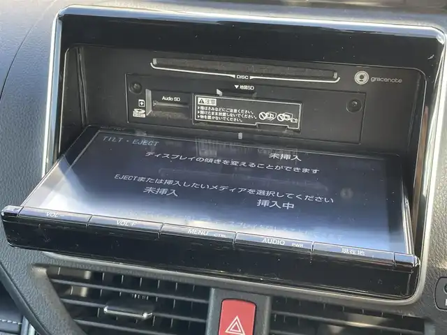 トヨタ エスクァイア ハイブリッド Gi 大阪府 2018(平30)年 4.1万km ブラック 純正9インチナビ/・BT/フルセグTV//純正12インチフリップダウンモニター/バックカメラ/トヨタセーフティセンス/両側パワースライドドア/クルーズコントロール/ビルトインETC2.0/黒レザーシート/シートヒーター/純正フロアマット/純正15インチAW/LEDヘッド・フォグ/取説