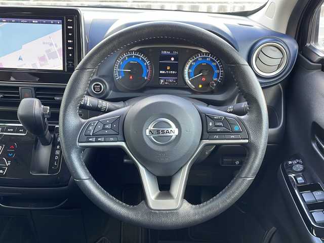 日産 デイズ HWS X プロパイロットED 山口県 2023(令5)年 1.2万km ブラック 純正9インチナビ　【MM222D-L】/・フルセグTV/・Bluetooth接続/アラウンドビューモニター/ETC/ドライブレコーダー/プロパイロット/・車線逸脱警報/・車線逸脱防止支援システム/・レーダークルーズコントロール/・ふらつき警報/・インテリジェントエマージェンシーブレーキ/・踏み間違い衝突防止アシスト/・標識認識機能/・先行車発進お知らせ/USB入力端子/スマートキー/プッシュスタート/純正フロアマット/電子パーキング/純正14インチアルミホイール/ドアバイザー/ウィンカーミラー/保証書