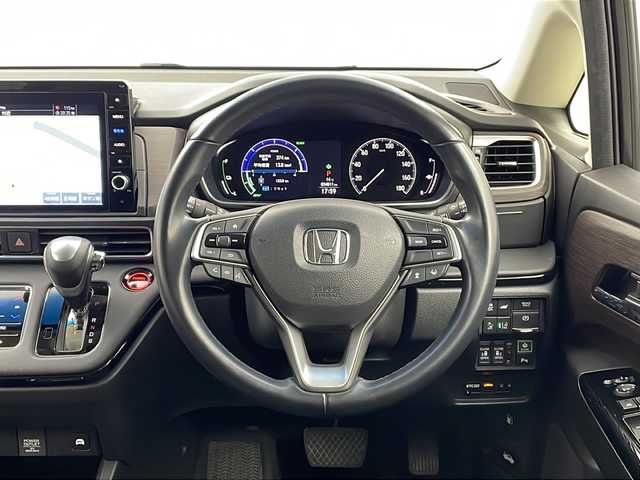 ホンダ オデッセイ ハイブリッド e:HEVアブソルート EX 栃木県 2021(令3)年 3.5万km プラチナホワイトパール 純正ナビ/(BT/AM/FM/CD/DVD/フルセグ）/全周囲カメラ/ホンダセンシング/・レーダークルーズコントロール/・車線逸脱警報/・プリクラッシュブレーキ/・ブラインドスポットモニター/・パーキングセンサー警報/・踏み間違い衝突軽減/D/N席パワーシート/電動リアゲート/両側パワースライドドア/ステアリングスイッチ/電動格納ミラー/プッシュスタート/スマートキー/保証書/取扱説明書/スペアキー