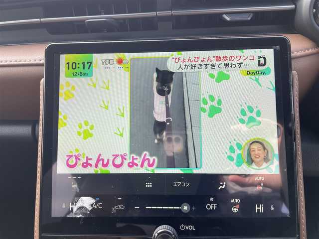 レクサス ＬＢＸ リラックス 長野県 2024(令6)年 1万km ブラックマイカ ワンオーナー/フルセグテレビ/AM/FM/Bluetooth/Apple carplay/シートメモリー/全方位カメラ/パワーバックドア/ハンドルヒーター/4WD/ブラインドスポットモニター/クリアランスソナー/レザーシート/シートヒーター/降車アシスト/スペアキー/カードキー/ECOモード/EVモード/純正18インチAW/コーナーセンサー/クルーズコントロール/パワーウィンドウ/社外フロアマット/オートハイビーム/レーンキープアシスト