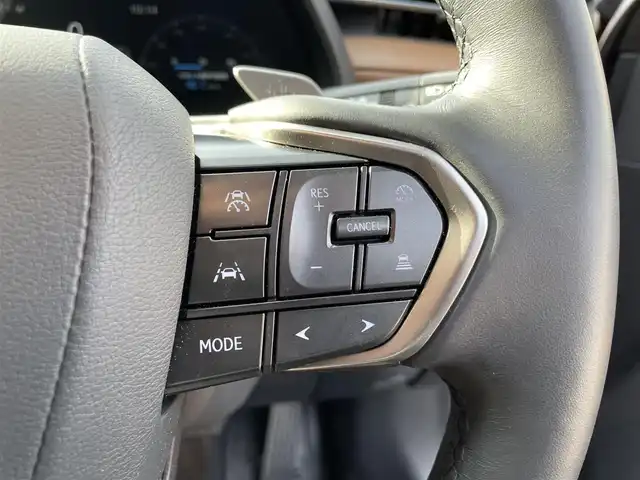 レクサス ＬＢＸ リラックス 長野県 2024(令6)年 1万km ブラックマイカ ワンオーナー/フルセグテレビ/AM/FM/Bluetooth/Apple carplay/シートメモリー/全方位カメラ/パワーバックドア/ハンドルヒーター/4WD/ブラインドスポットモニター/クリアランスソナー/レザーシート/シートヒーター/降車アシスト/スペアキー/カードキー/ECOモード/EVモード/純正18インチAW/コーナーセンサー/クルーズコントロール/パワーウィンドウ/社外フロアマット/オートハイビーム/レーンキープアシスト