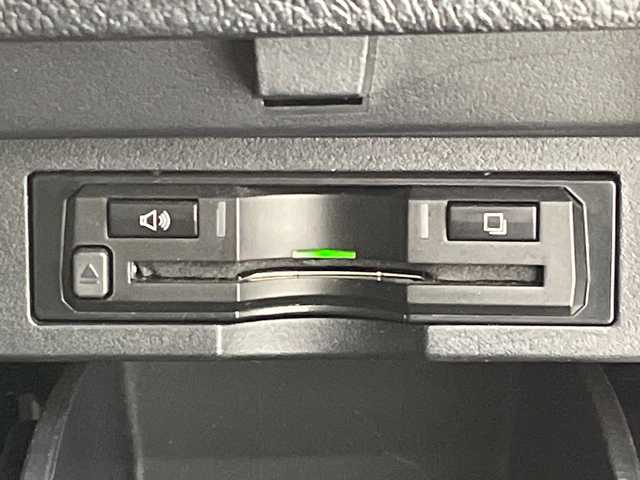 トヨタ ヴェルファイア Z Aエディション ゴールデンアイズ 岐阜県 2016(平28)年 4.2万km ブラック ALPINE11型ナビ(EX11V)/・フルセグ/・Bluetooth/ALPINEフリップダウンモニター/両側パワースライドドア/バックモニター/ETC/クリアランスソナー/LEDライト/スマートキー/プッシュスタート